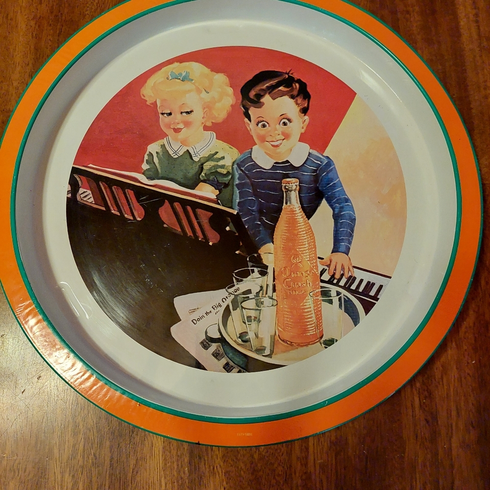 Orange Crush Vintage Serving Tray Tin 1979 Soda Advertising EUC RARE Boy Girl